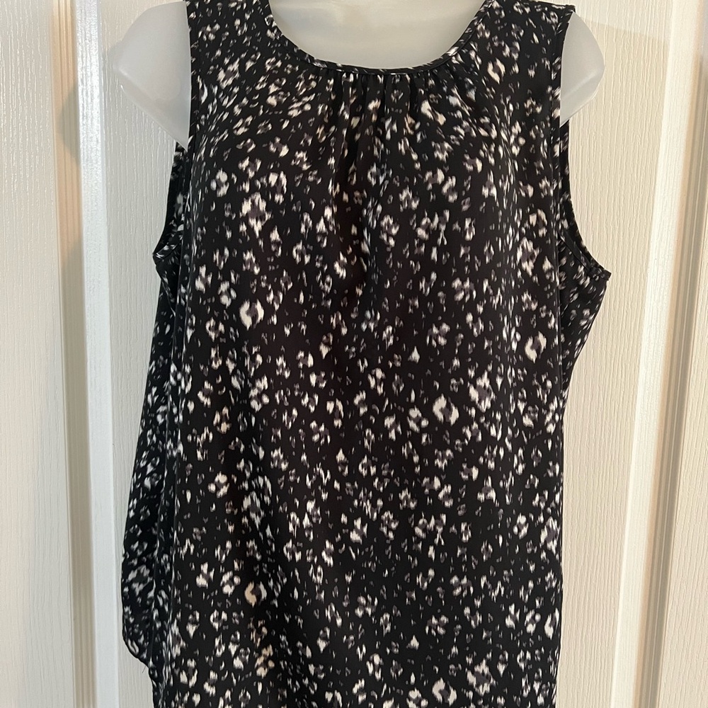 Apt. 9 Scoop Neckline Sleeveless Blouse